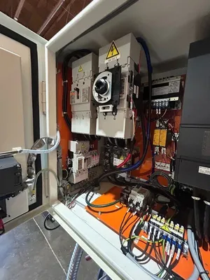 2024 KITAMURA MEDCENTER5AX Vertical Machining Centers (5-Axis or more) | Maurice Cohen (25)