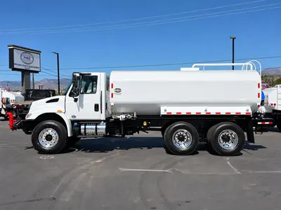 Used 2018 INTERNATIONAL 4300 Box trucks California US | Lillo Machinery #1542380