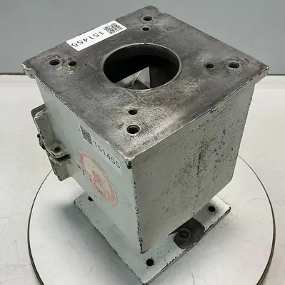 USED METAL FABRICATOR NO MODEL / NO TAG