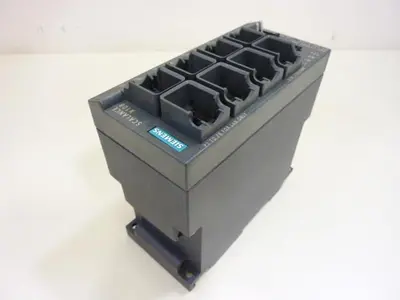 USED SIEMENS 6GK5108-0BA00-2AA3