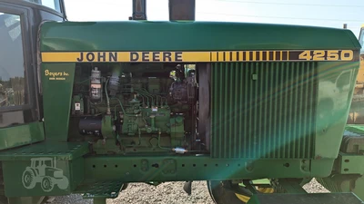 USED 1983 JOHN DEERE 4250