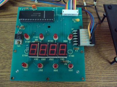 Universal Dynamics C-2492-D 3075 Rev 1 With Cable and Face Plate 4 Digit Display