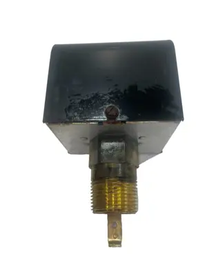 NEW MCDONNELL & MILLER FS4-3 FLOW SWITCH FS43