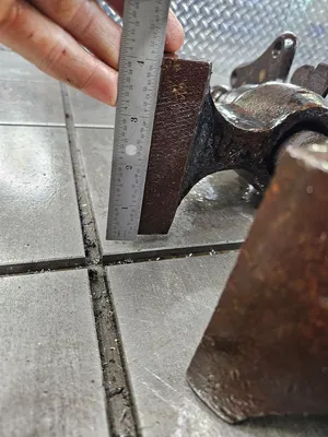 N/A BLACKSMITH POST VISE Tooling | GMT (7)