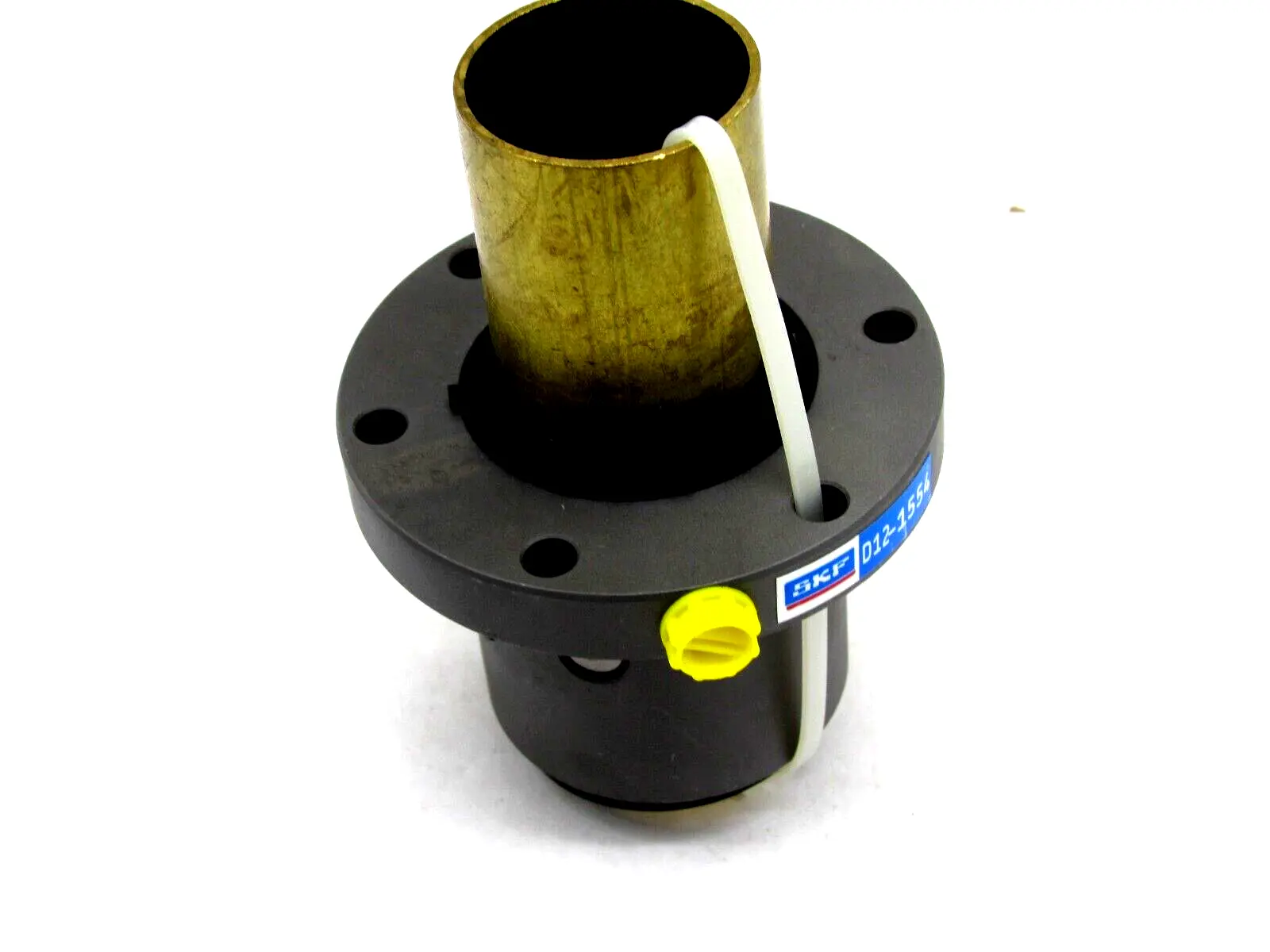 NEW SKF 40X5-R FLANGE 40X5R D121554