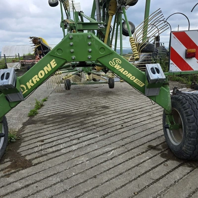 2020 KRONE SWARDO 1010 Hay Rakes | Iron Listing (5)
