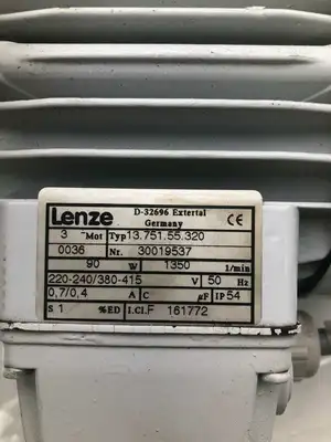 Lenze Type 12.311.31.440 Gear Drive/Speed Reducer 38:1 90W 1350RPM 50Hz 3PH