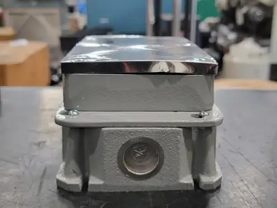 NEW HUBBELL 6269
