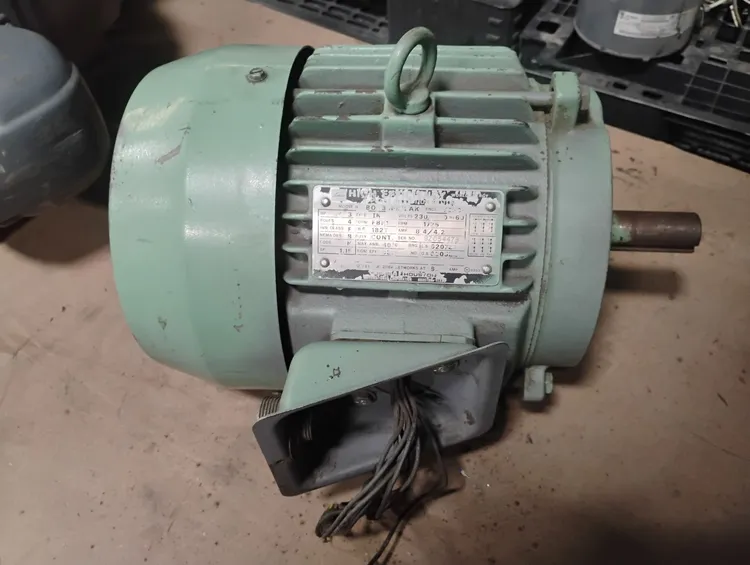 Used TOSHIBA BOO34FLF2AK Servo Motors South Carolina US | ESS Industrial Equipment Sales #223162