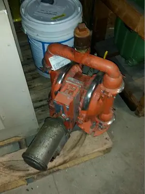USED WILDEN M4