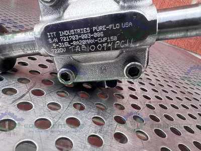 USED ITT PURE FLO .5-316L-RA20MAX DIAPHRAGM VALVE W/ 1/2" SANITARY FITTING