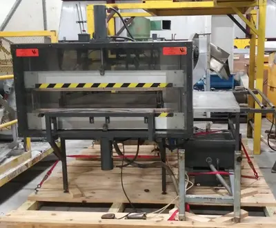 AIS  Rear feed single tier bottle bagging machine