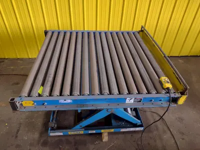 3,000 LBS X 48" X 48" ROTO-MAX HYDRAULIC SCISSOR LIFT TABLE W/ ROTARY LEWCO ROLLER CONVEYOR TOP, 110 VOLT: STOCK #20875