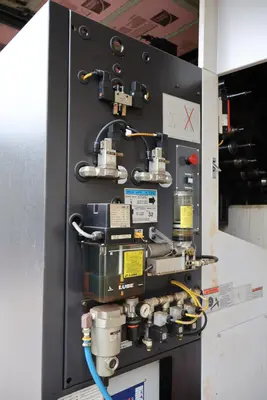 2004 MAZAK VCN-410B CNC Milling | MD Equipment Services LLC (20)