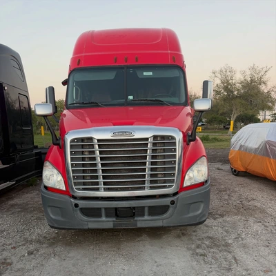 2015 FREIGHTLINER CASCADIACA113DC Tractors & Trailers | Alan Ross Machinery (1)