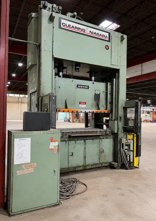 Used 1995 CLEARING NIAGARA CLEARING NIAGARA SE2-300-84-48-UH PRESS Straight Side Presses Michigan US | Alma Machinery #1224947