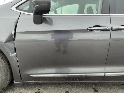 USED 2019 CHRYSLER PACIFICA