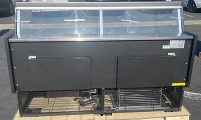 171-0316 71" Self Contained Full Service Deli Meat Case