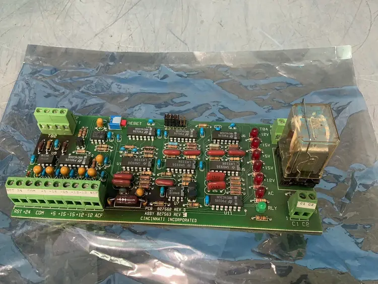 Used CINCINNATI INCORPORATED 827562 Printed Circuit Boards (PCB) Ohio US | HGR 24 #1507651