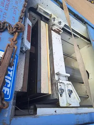 Press, Platen, Hydraulic, 300-Ton, 36” x 26” surface, 3000 PSI #S745387