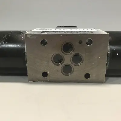 USED TOKIMEC DG4V-3-6C-M-P7-H-7-52