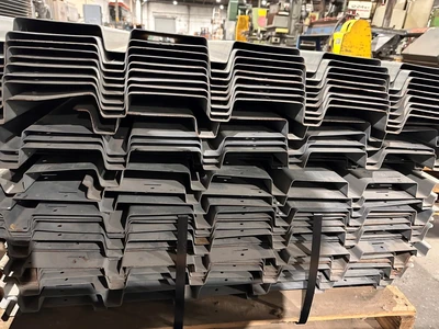 36"L X 44"W CORRUGATED PALLET RACKING DECKING