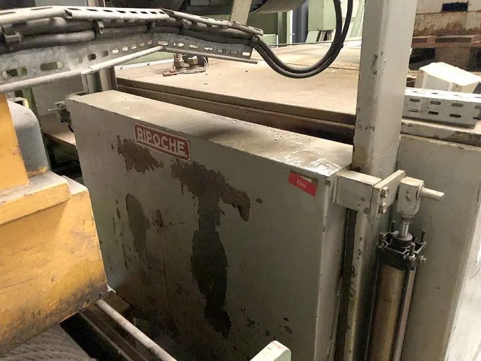 USED RIPOCHE WELDING TREATMENT OVEN
