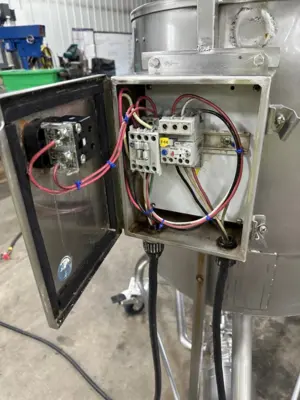 SS holding tank with pump