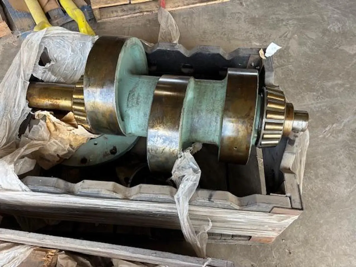 NEW 2004 GARDNER DENVER TGF (CRANKSHAFT)