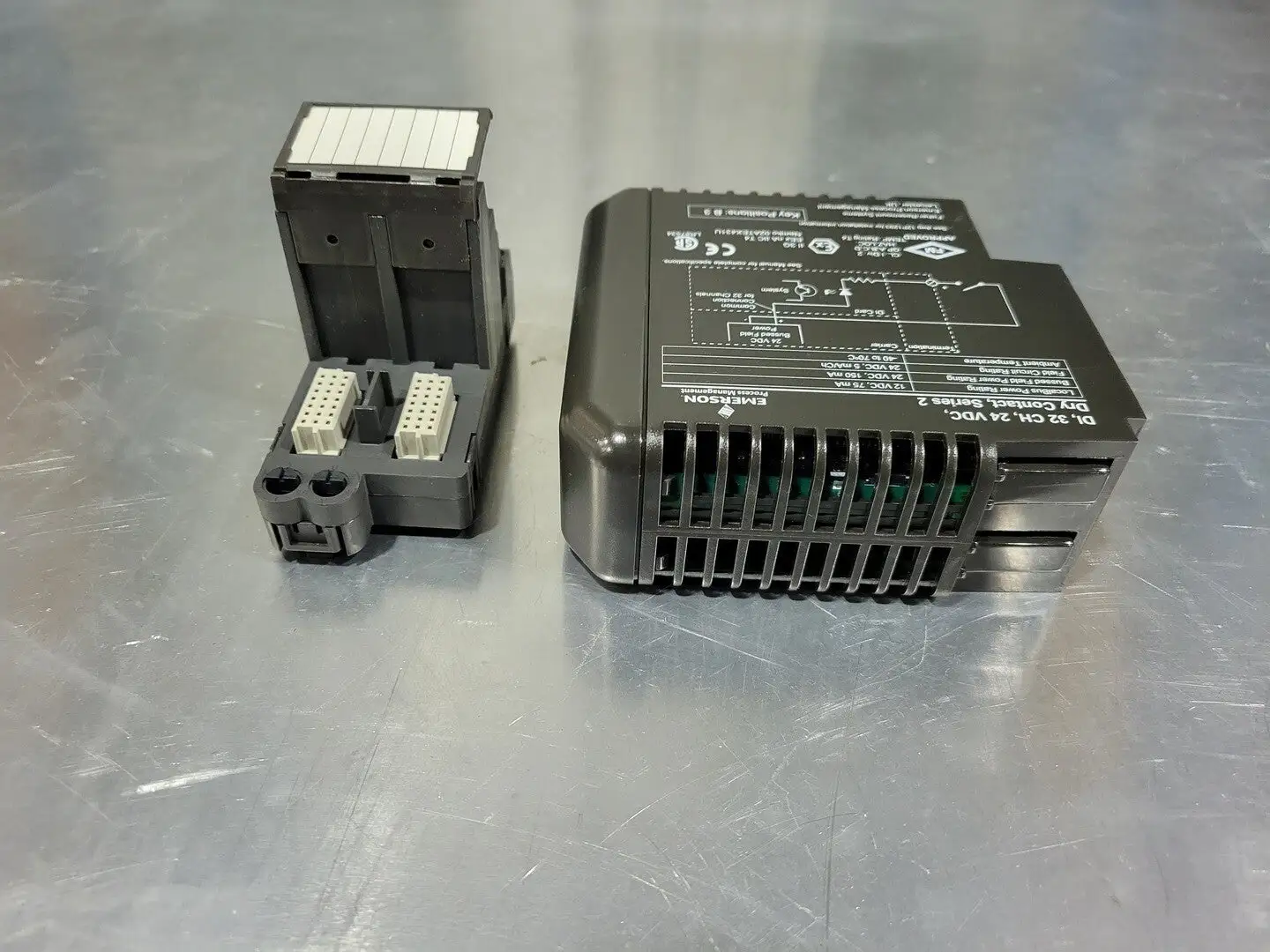 NEW EMERSON KJ3203X1-BA1