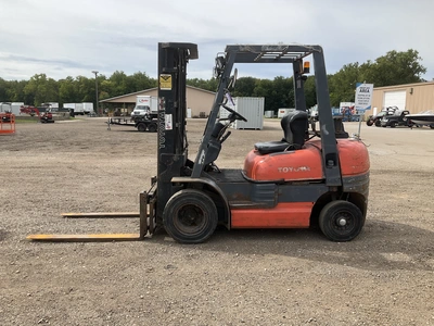 Used TOYOTA 42-6FGU25 Internal Combustion Forklifts: Pneumatic Tire Michigan US | Miedema Asset Management Group #1461582