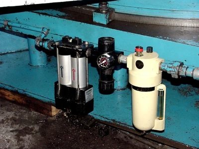 USED 1967 Giddings & Lewis Air Lift