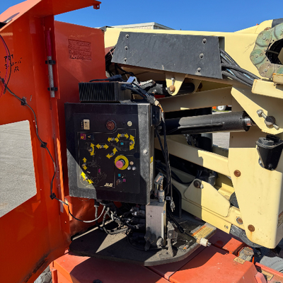 USED 2015 JLG E300AJP