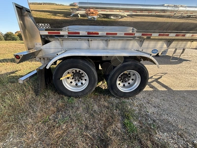 Used 2014 WALKER MILK TANKER TRAILER Tanker Trailers Michigan US | Miedema Asset Management Group #1709462