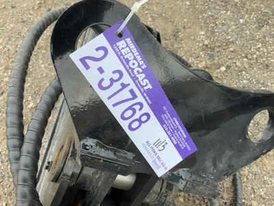 Used GIYI 3T HYDRAULIC TILT BUCKET MINI EXCAVATOR ATTACHMENT Multipurpose Buckets Michigan US | Miedema Asset Management Group #1579266