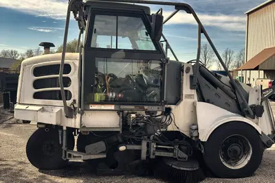 Used 2008 ELGIN PELICAN NP Street Sweeper Louisiana US | Proxy Equipment #1385364