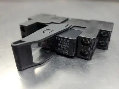 USED Schrack/Potter & Brumfield RT78725 Base w/Potter & Brumfield RTE24024F Relay