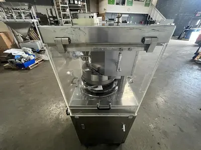 USED 2005 VANGUARD PHARMACEUTICAL MACHINERY VRP1124