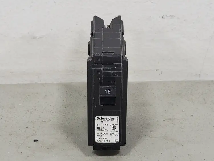 Used SCHNEIDER ELECTRIC CHOM115 Switchgears British Columbia CA | Lenmark #242314