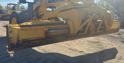 USED 2016 KOMATSU GD655-6