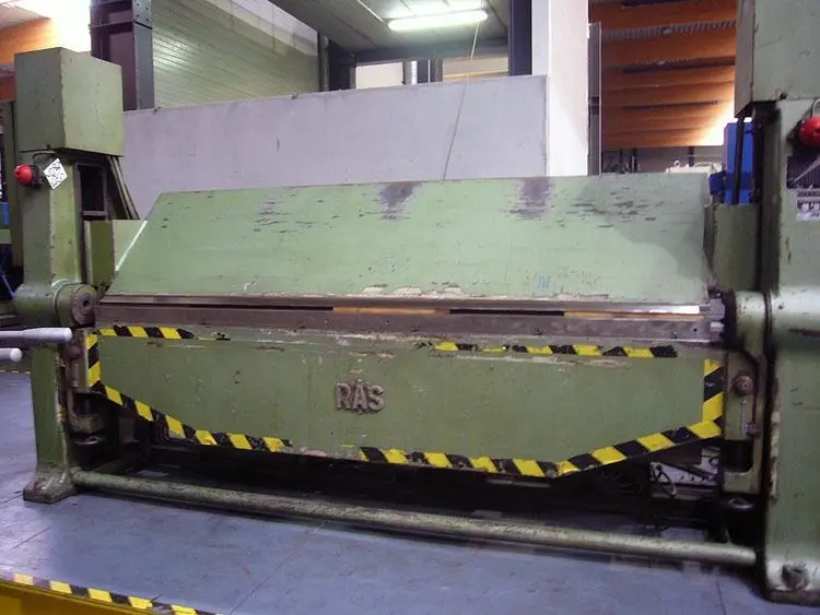 Used RAS 72.21 2540 X 4,5 MM CNC Folding machines | Apt International N.V #373187