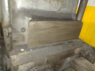 #3 X 15 HP KEARNEY & TRECKER K&T VERTICAL MILL: YOBRO #23771