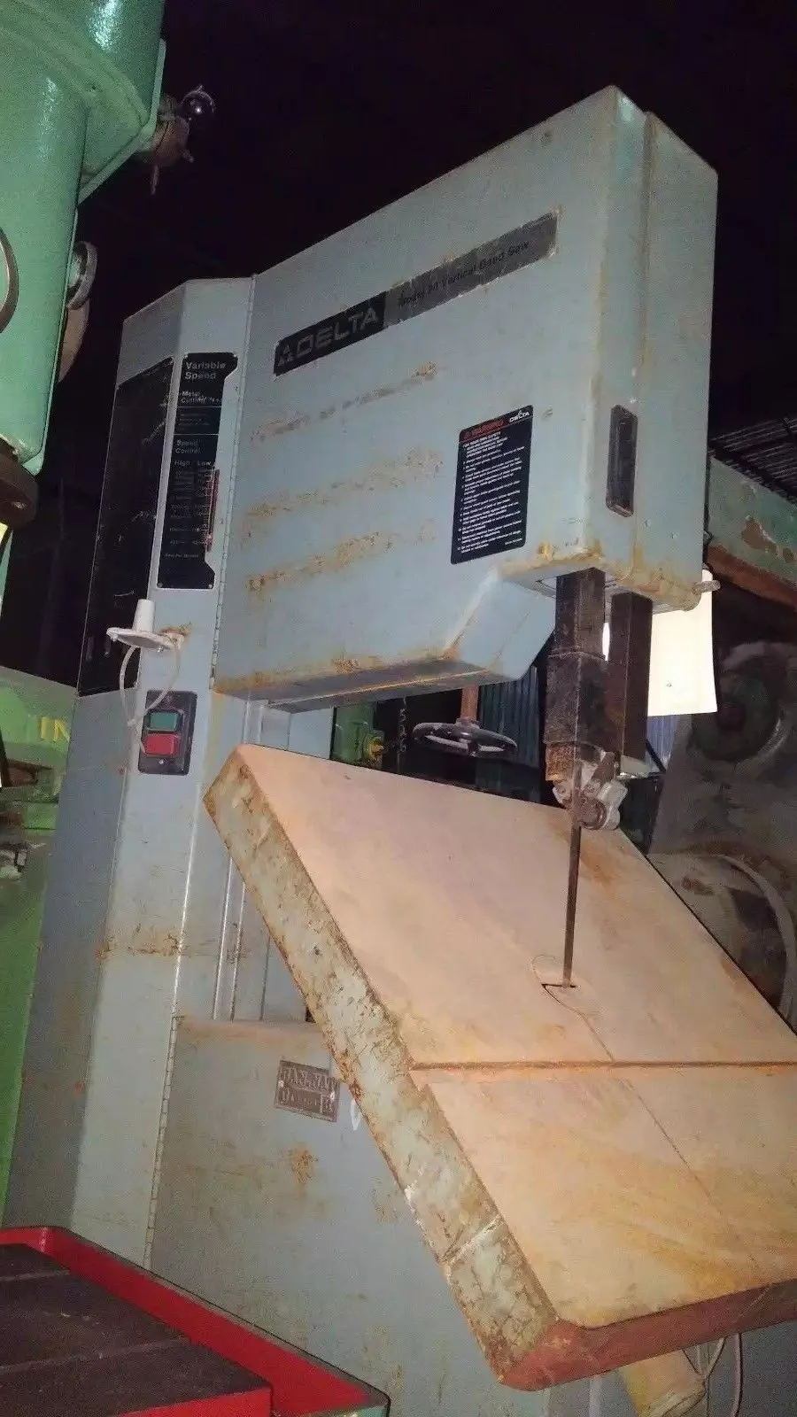 Used Delta 20 Vertical Band Saws Quebec CA | Machineco #1256336