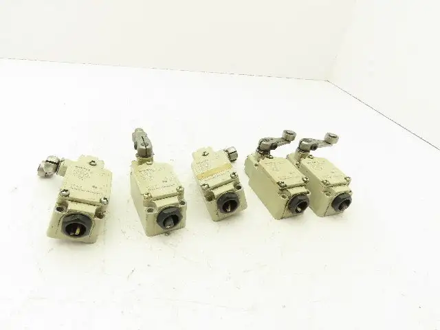Used YAMATAKE HONEYWELL _UNKNOWN_ Relays & Switches | Arrow Industrial #617614