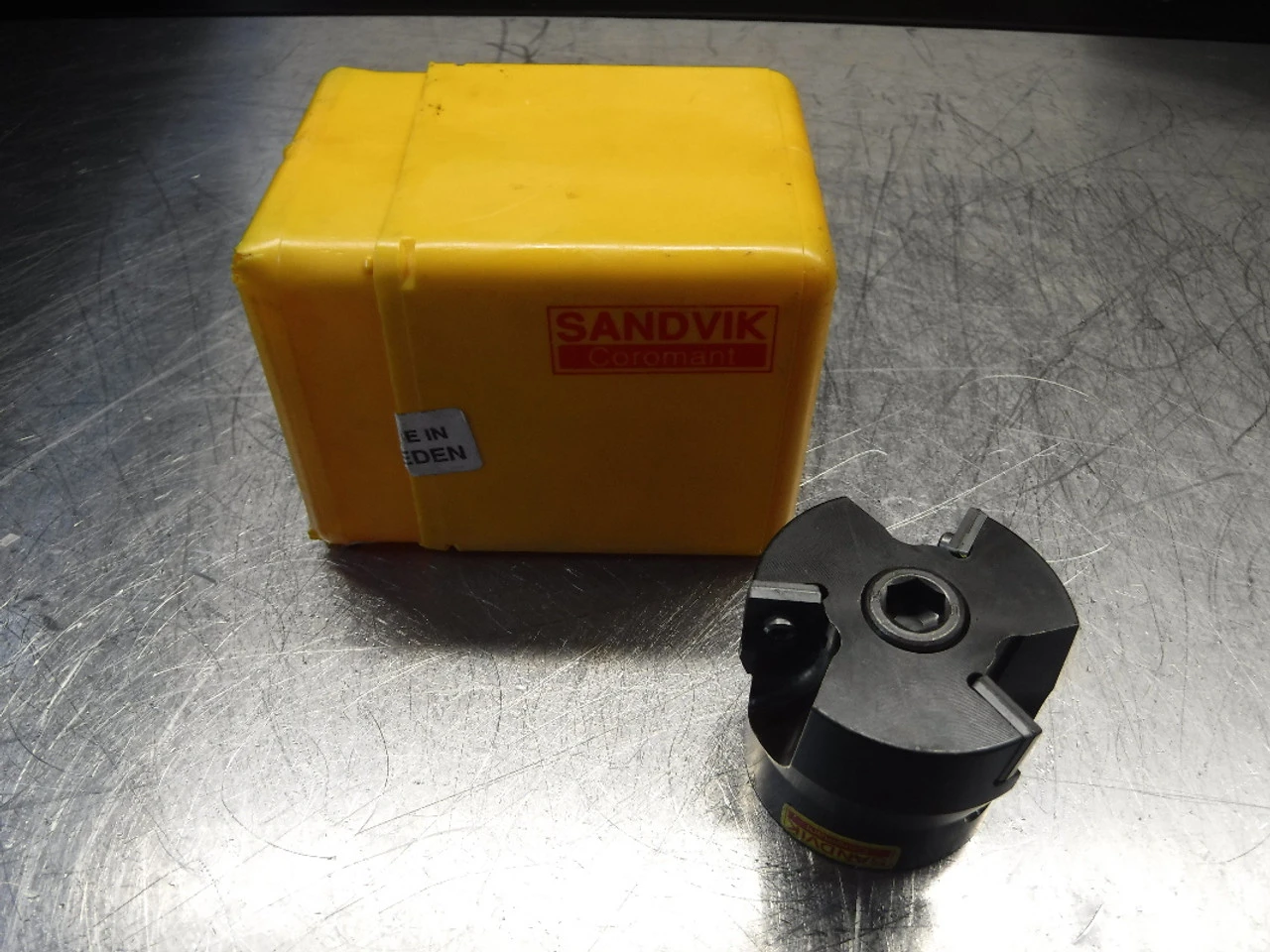 Sandvik 2" Indexable Facemill 3/4" Arbor RA290.90-051R19-12L (LOC1251B)