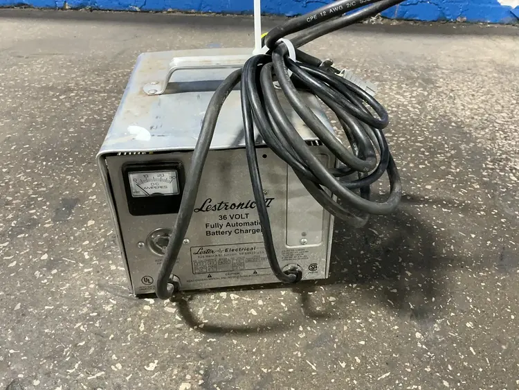 Used LESTER ELECTRICAL 16500 Battery Chargers Ohio US | HGR 24 #1406319