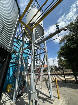 VETTERTEC Grain Silo Behälter Normalstahl Atmosphäre und -druck – 0 bis 9999 Gal. | Perry Equipment (3)