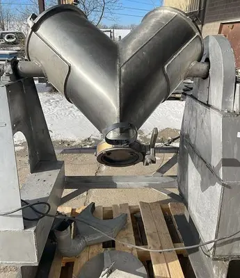 Patterson Kelley Twin Shell Blender Approx. 5 Cu. Ft. Cap. Stainless Steel Construction