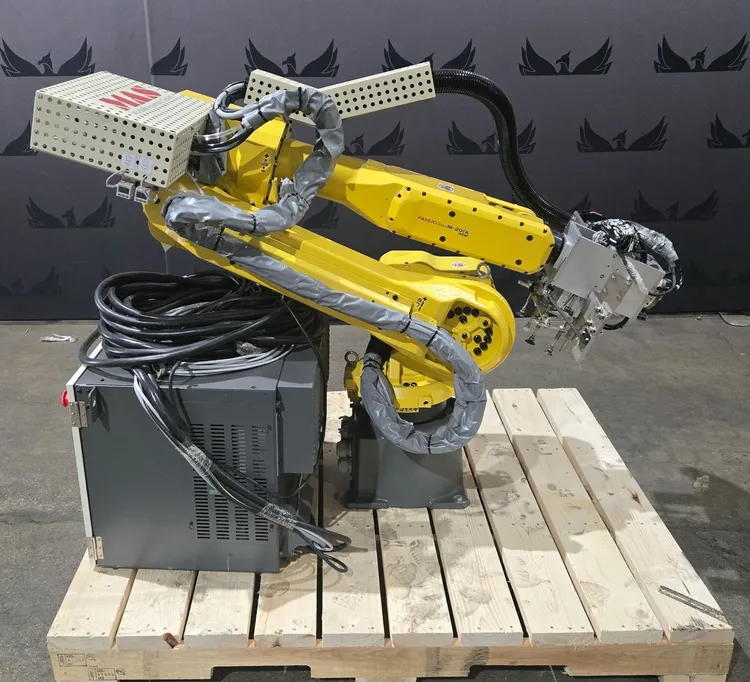 Used 2019 FANUC M-20IA/35M + R-30IB PLUS Robots Michigan US | iGAM Industrial Marketplace #978906