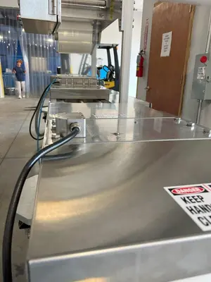 USED 2022 ROLLSTOCK INC. RA-200/355 ALUMINUM VACUUM PACKAGING (THERMOFORMING PACKAGING)